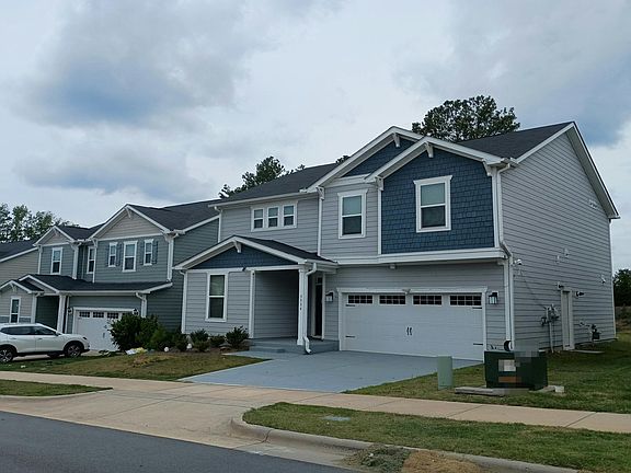 2nd image of 3336 Brevet St