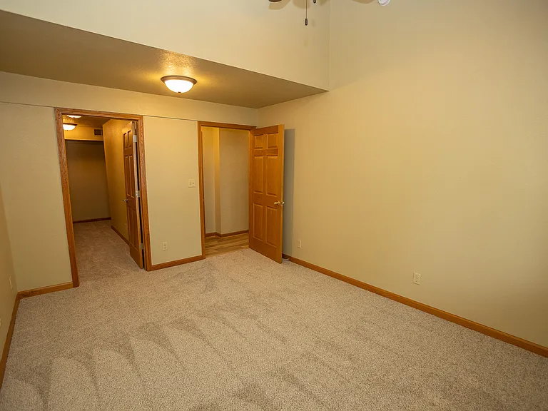 1015 Madison St #G — Photo 15