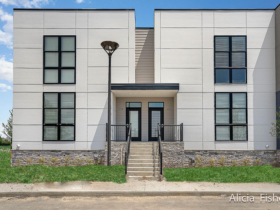 1st image of 5300 60th St SE #2