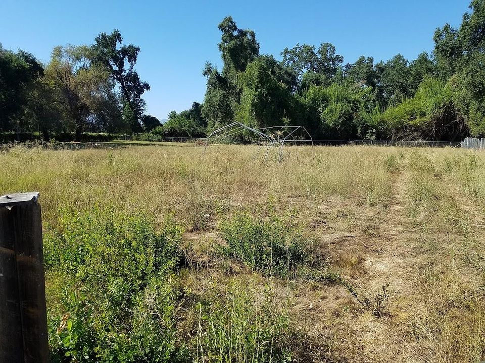 1st image of 3036 Sacramento Dr