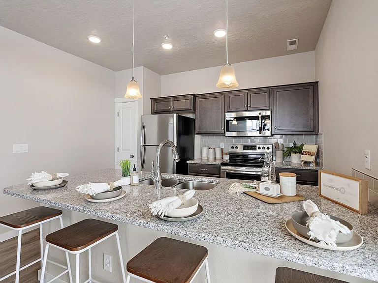 Sunnyvale Village Townhomes — Photo 37