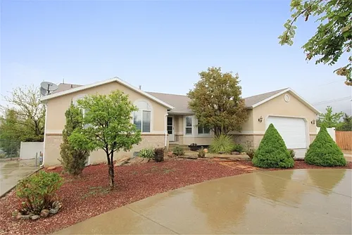 1611 E 11400 S Photo 1