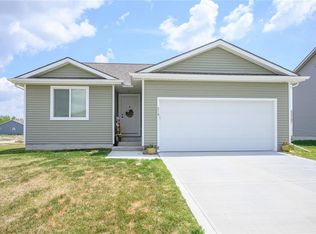 319 NE Monroe Ave, Elkhart, IA 50073