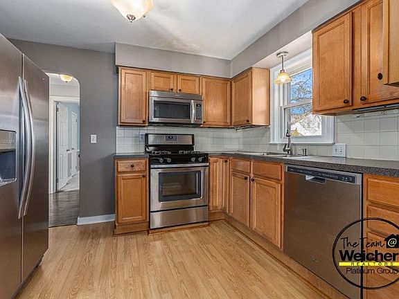 4th image of 2434 Mildred Ave SE