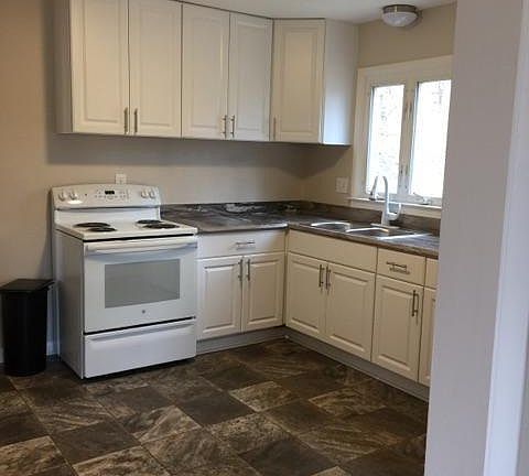 5th image of 187 Jane Dr