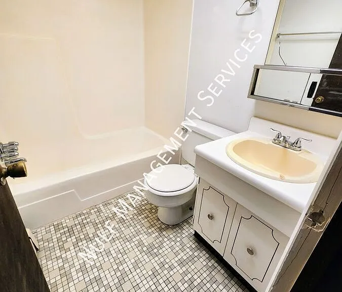 833 Mifflin Ave #203 — Photo 6