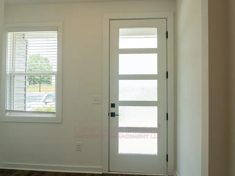 1443 Darrowby Way — Photo 3