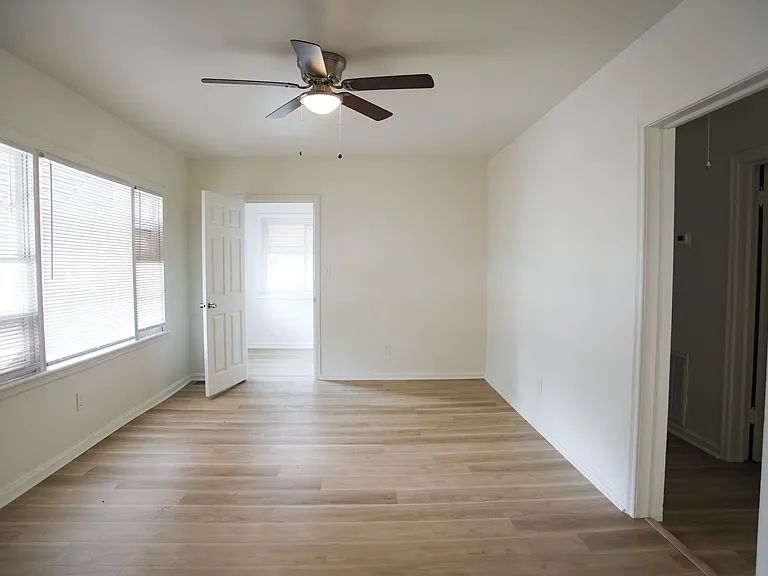 3922 Evergreen St #MAIN — Photo 20