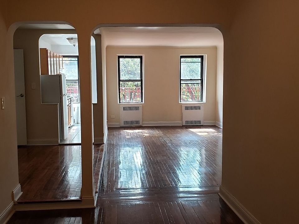 1st image of 4915 Skillman Ave APT 2G