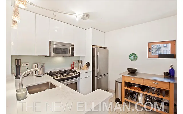 Rented by Douglas Elliman | media 32