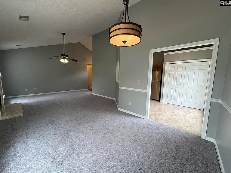 112 Green Rose Rd — Photo 8