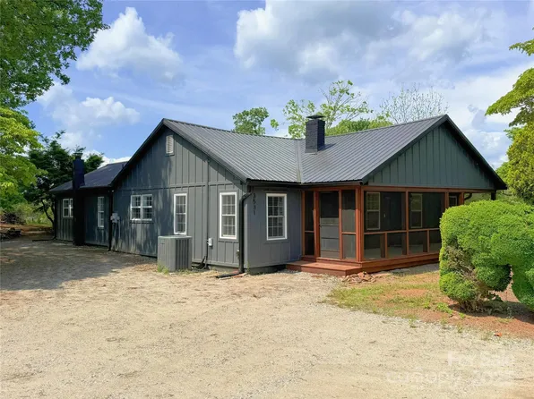3531 Big Level Rd, Mill Spring, NC 28756