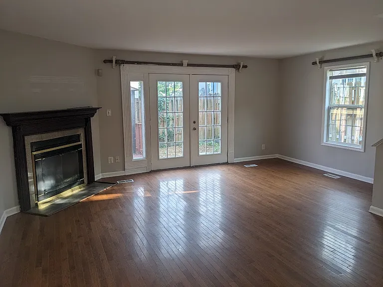 443 Nicoll Ave — Photo 7
