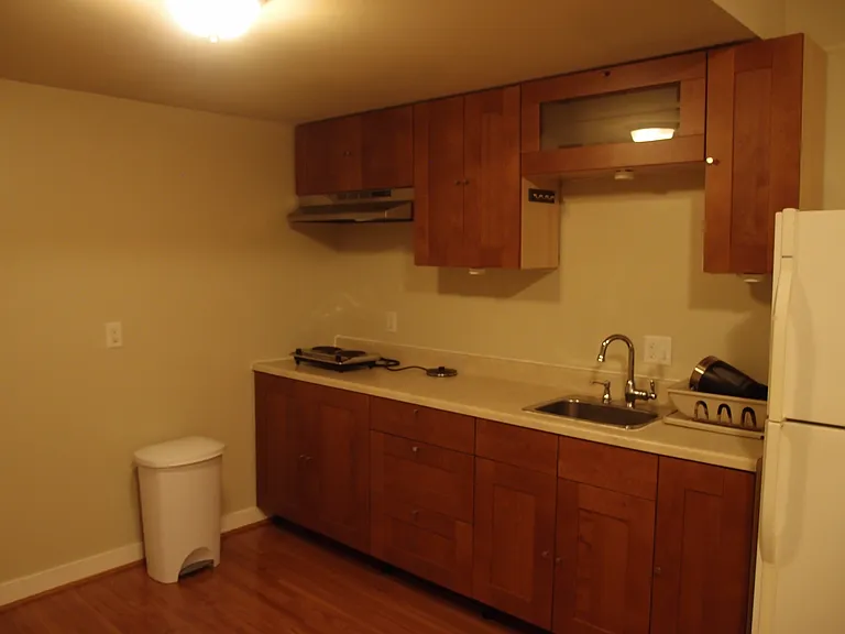 Hillcrest Dr SW — Photo 9