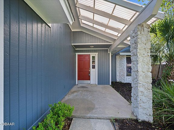 2nd image of 1317 Northside Dr