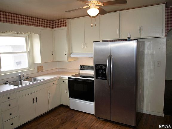 5th image of 243 Highland Ave