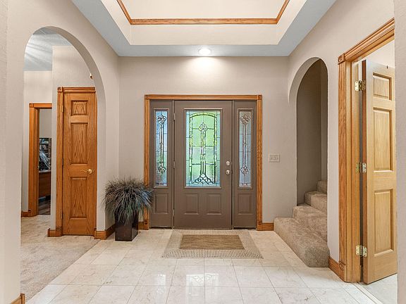 2nd image of 1015 Silvercrest Place