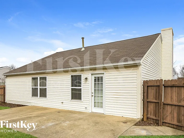 5720 Ashby Dr — Photo 15