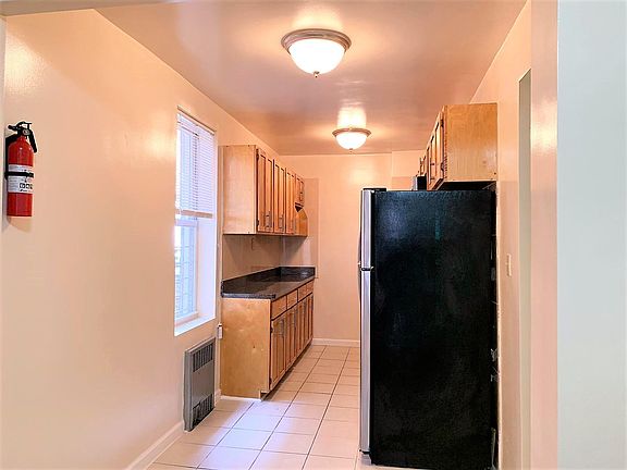 2nd image of 15001 88th Ave
