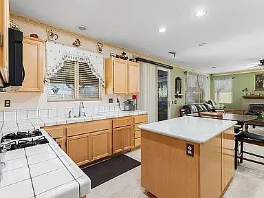 1123 E Avenue K14 #A