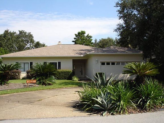 812 Dolphin-circular driveway