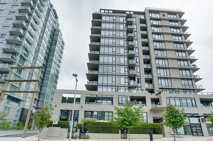 1752 Ontario St #1A — Photo 2