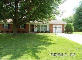 404 Southgate Dr, Belleville, IL 62223