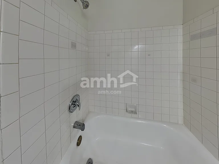 5624 Grassy Bank Dr — Photo 14