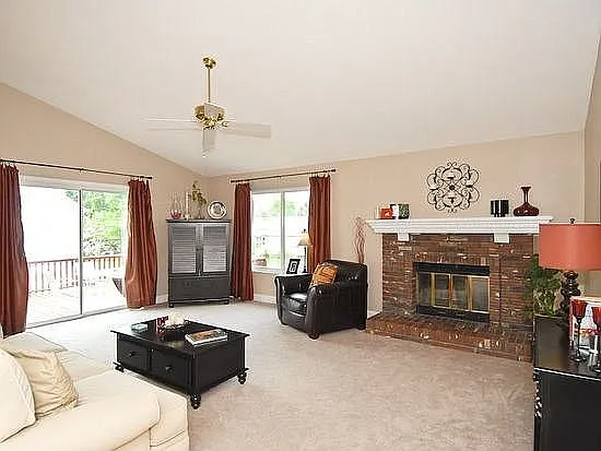 25 Shadow Creek Dr photo 1