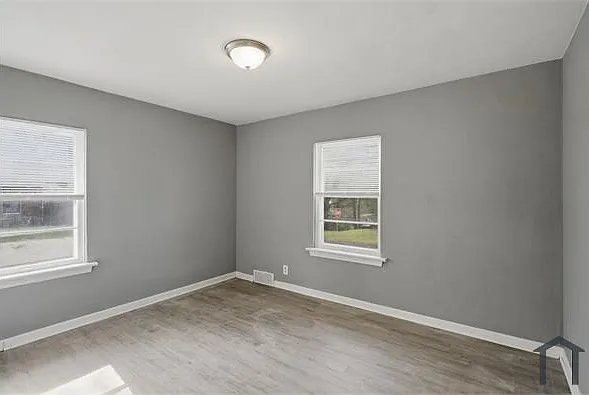 4502 Stivers St — Photo 7