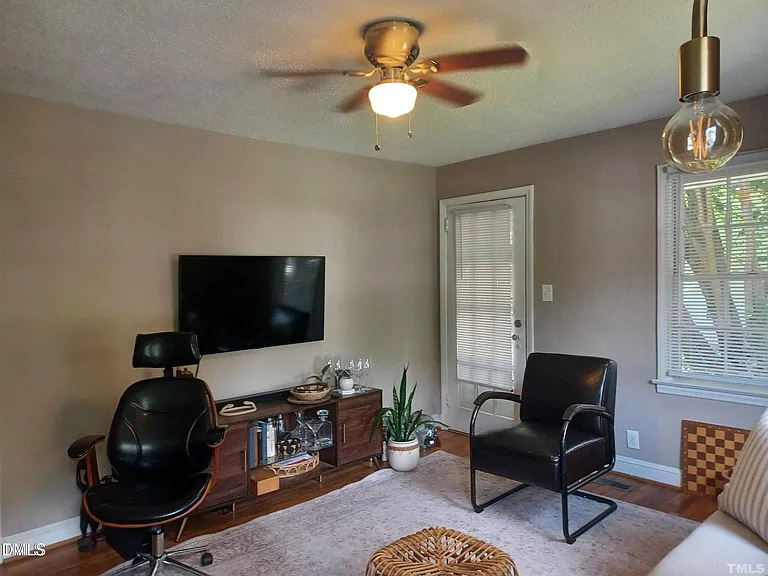 706 Van Buren Rd — Photo 12