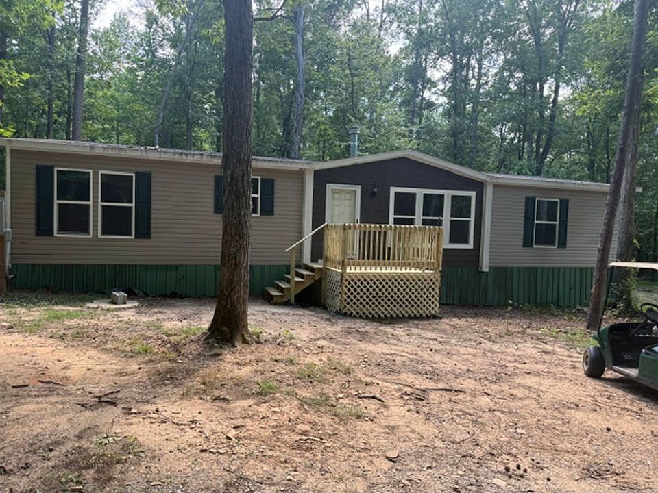 1st image of 656 Mountain View Rd