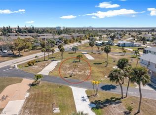 13621 Sora Dr, Fort Myers, FL 33908