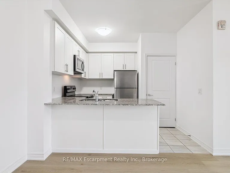 2393 Bronte Rd #205 — Photo 13