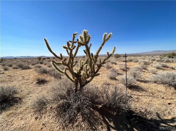 83 N Del Norte Dr, Dolan Springs, AZ 86441