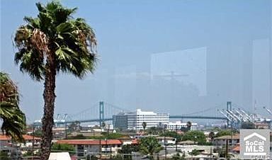 2nd image of 2030 S Cabrillo Ave Unit 103
