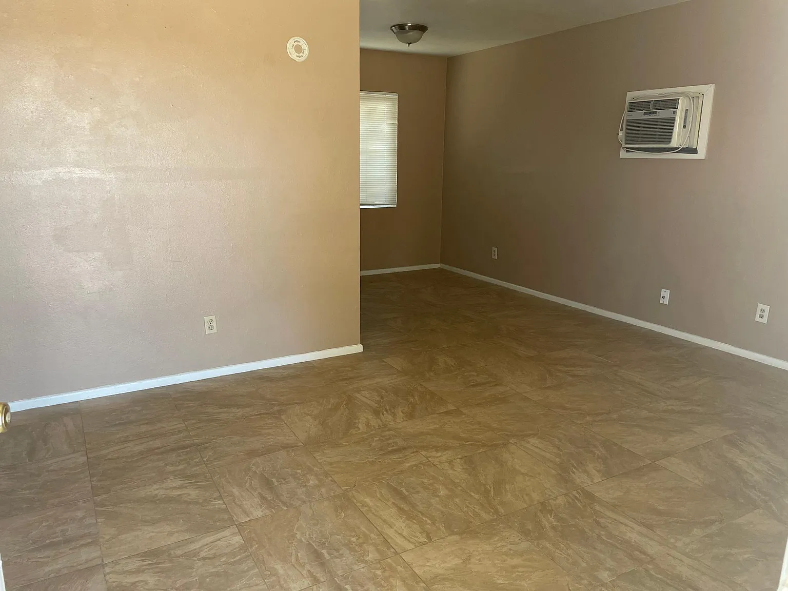 1 bed, 600 sqft, $1,100 — Photo 3