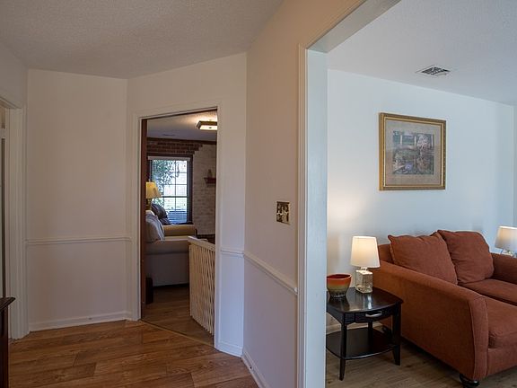 4th image of 4311 Bridgewater Cir
