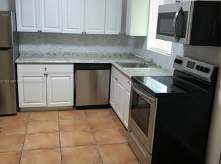 401 SE 3rd Ave #2, Hallandale, FL 33009