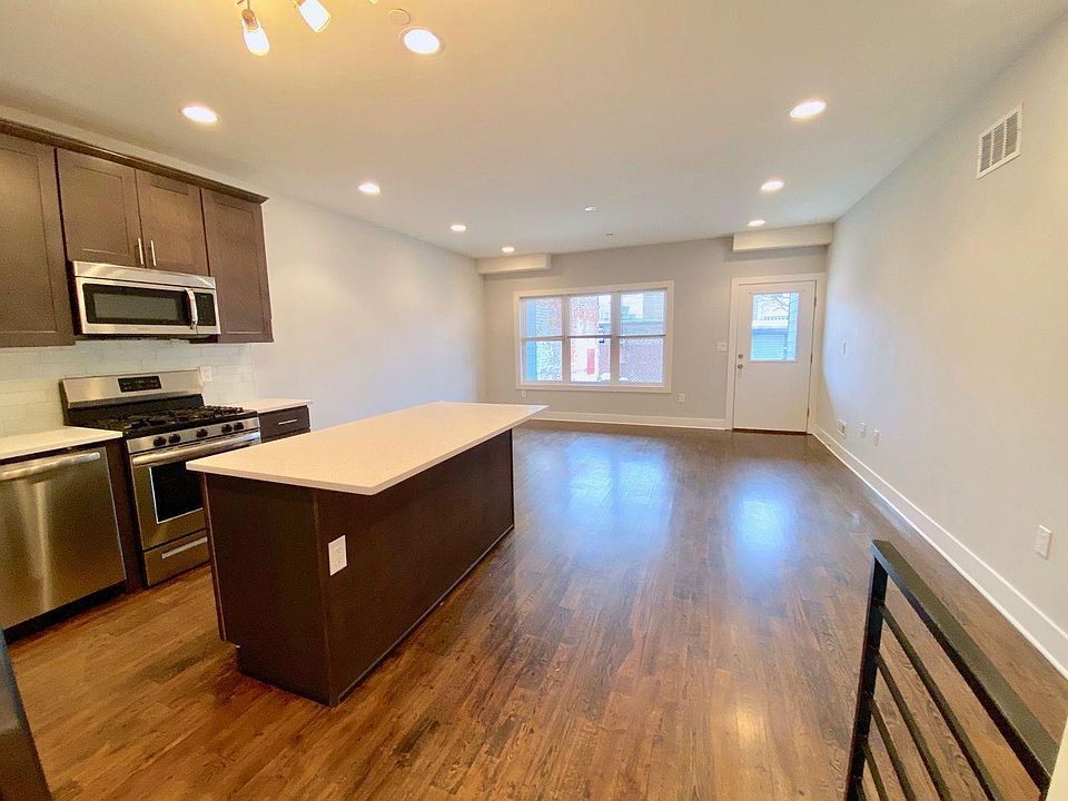 1st image of 2603 E Hagert St #1