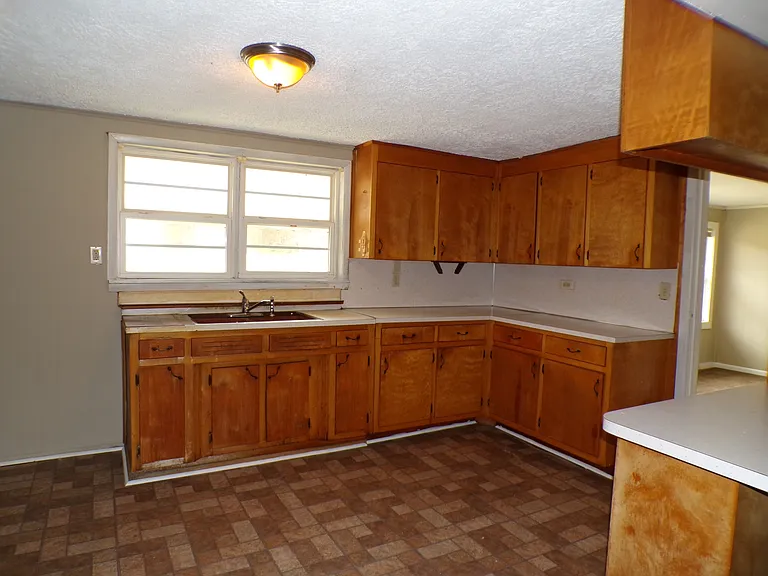 7417 Belgium Ave — Photo 3