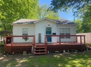 115 E College St, Ozark, AR 72949