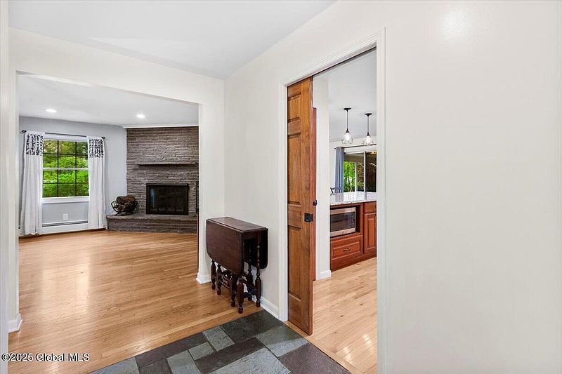 5th image of 50 Darroch Road