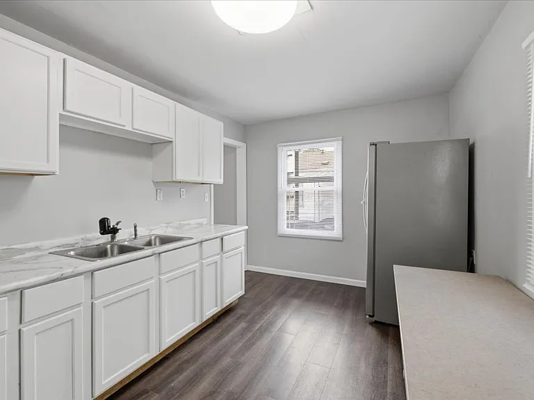 3705 N Whittier Pl — Photo 6