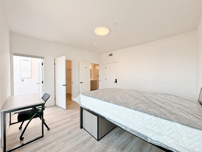 1743 Armacost Ave — Photo 55