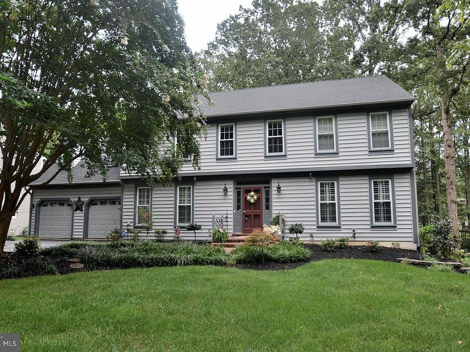 1st image of 4909 Oakcrest Dr