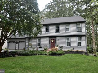 4909 Oakcrest Dr, Fairfax, VA 22030