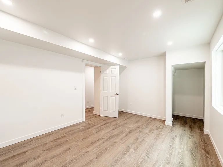 519 N Gould St — Photo 11