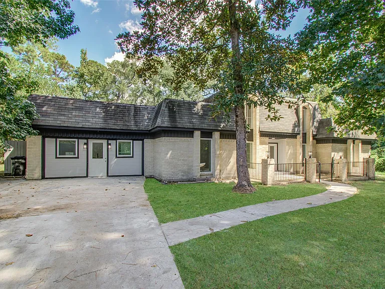 619 River Plantation Dr — Photo 2