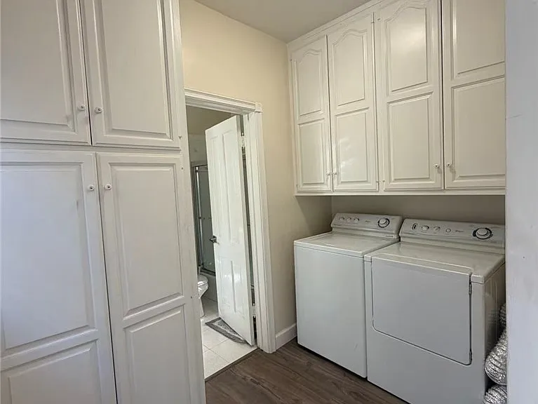 113 N Doheny Dr — Photo 16